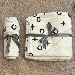 White and Black Baby Blanket and Hooded Towel Set